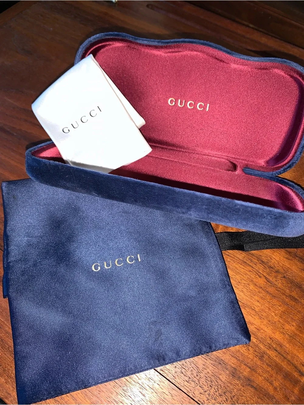 Gucci glasses case, velvet blue with cloth and dust bag
